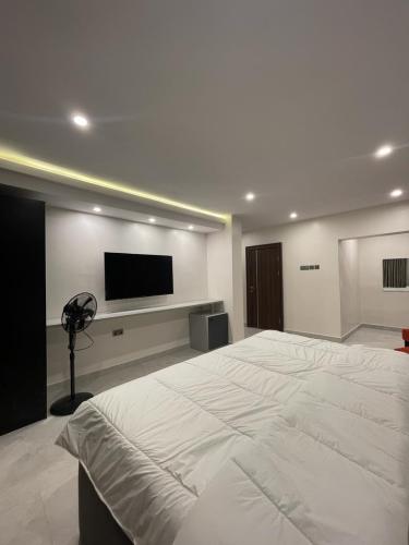 genesis_apartment_by_tiffynova_18