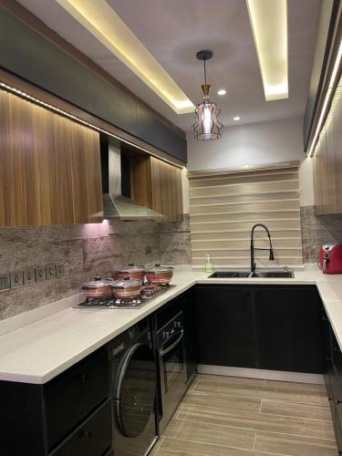 genesis_apartment_by_tiffynova_2