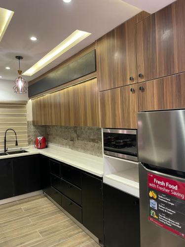 genesis_apartment_by_tiffynova_3